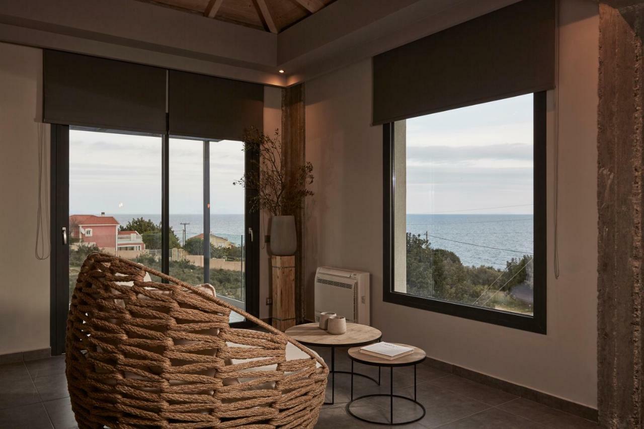 Villa Sea Front Spathíon Extérieur photo