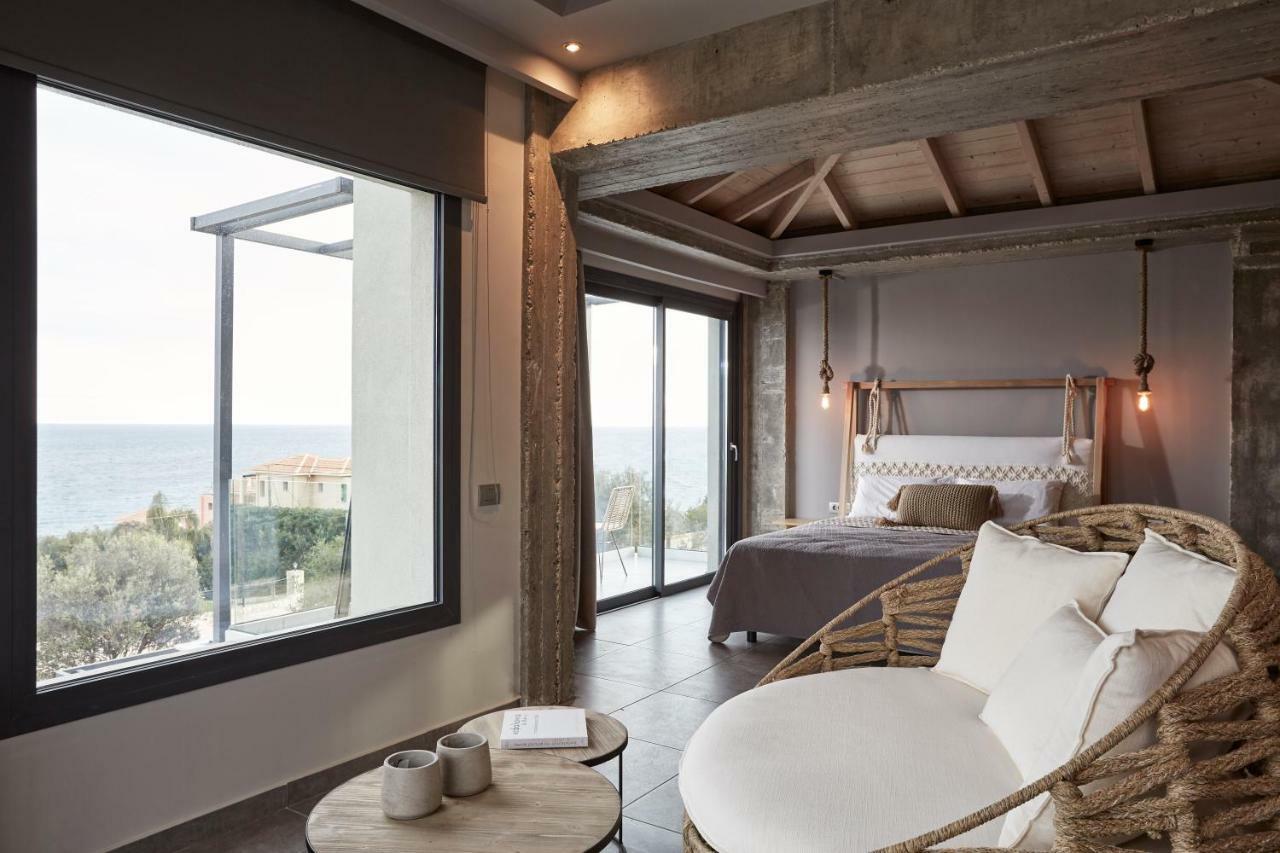 Villa Sea Front Spathíon Extérieur photo