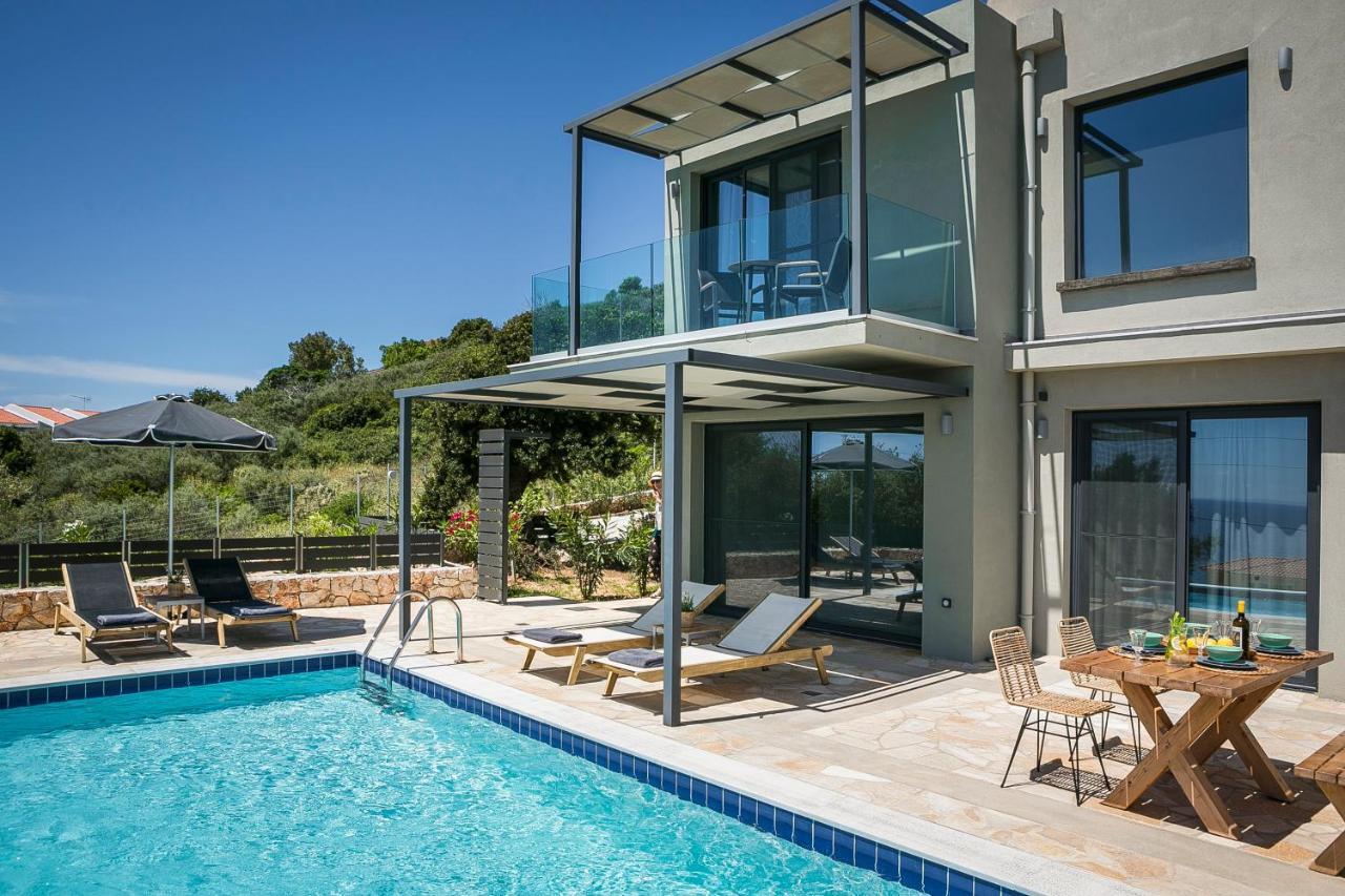 Villa Sea Front Spathíon Extérieur photo